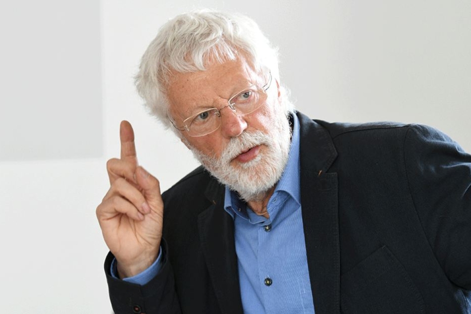 Peter Bartels (72), Chef des Mietervereins Dresden.
