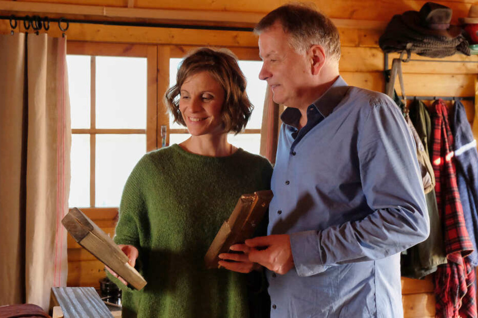 Julia Jäger ist die "Neue" an der Seite von Thomas Rühmann alias Dr. Heilmann in "In aller Freundschaft" und wird am Freitagabend zu Gast im MDR-Riverboat sein.
