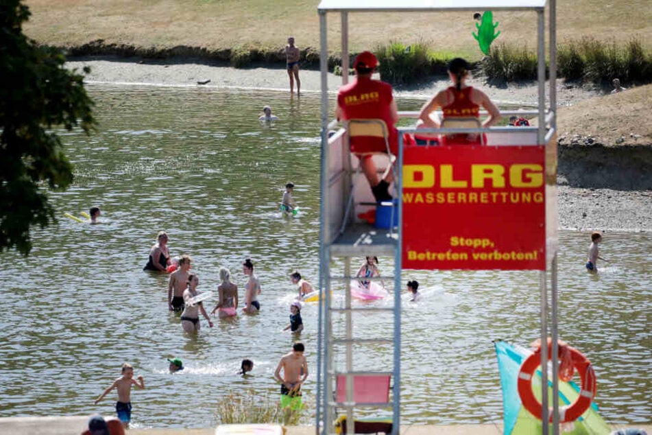 Der Rekordsommer hat viele Badegäste angelockt. (Symbolbild)