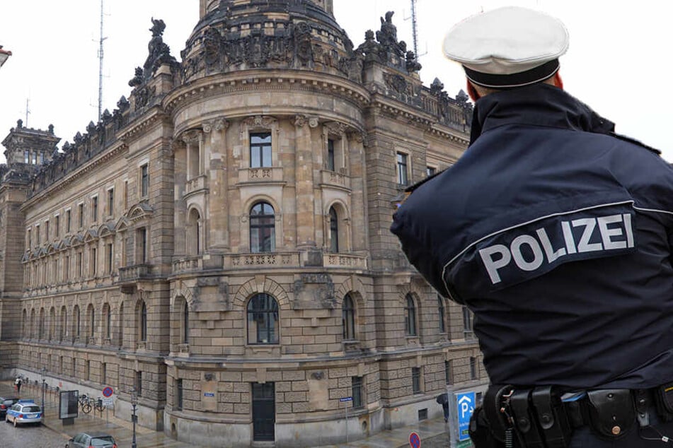 Am Seiteneingang des Polizeireviers in der Altstadt provozierte der Mann die Beamten. (Symbolbild)