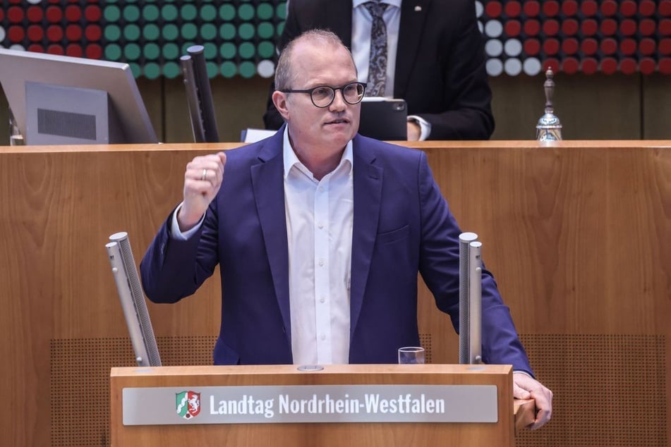 Jochen Ott (51) ist seit 23. Mai 2023 Fraktionsvorsitzender der NRW-SPD und als solcher Oppositionsführer.