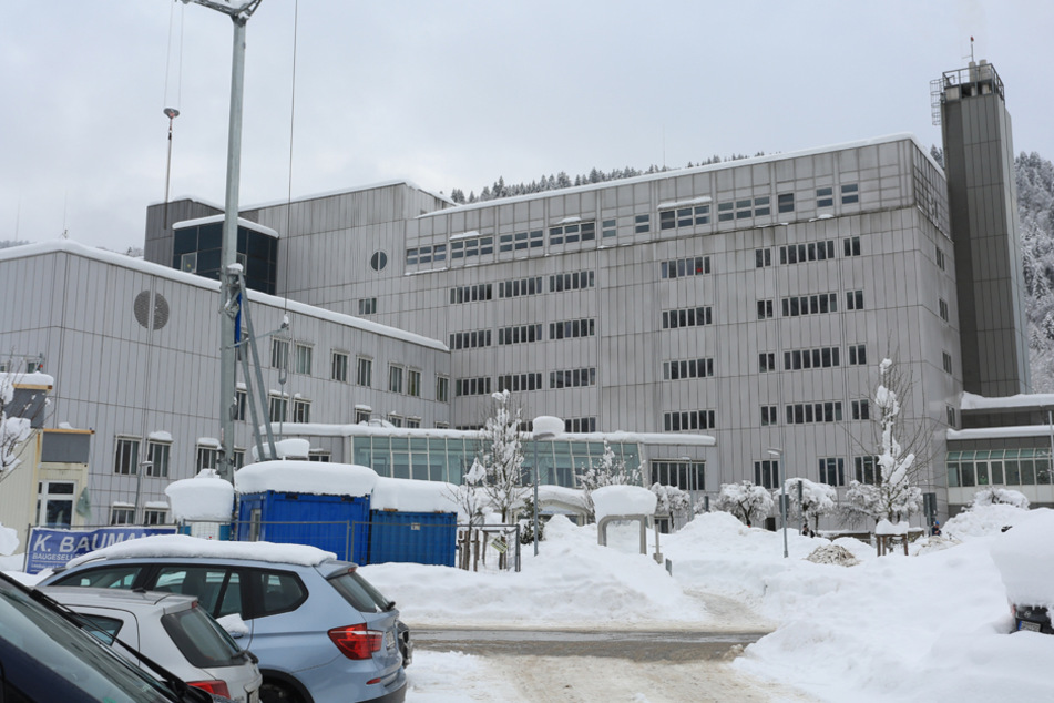 Am Klinikum Garmisch-Partenkirchen ist vielleicht eine neue Corona-Variante entdeckt worden.