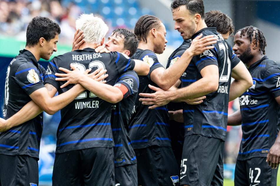 Hertha BSC holte in Rostock den ersten Sieg unter dem neuen Trainer Cristian Fiél.