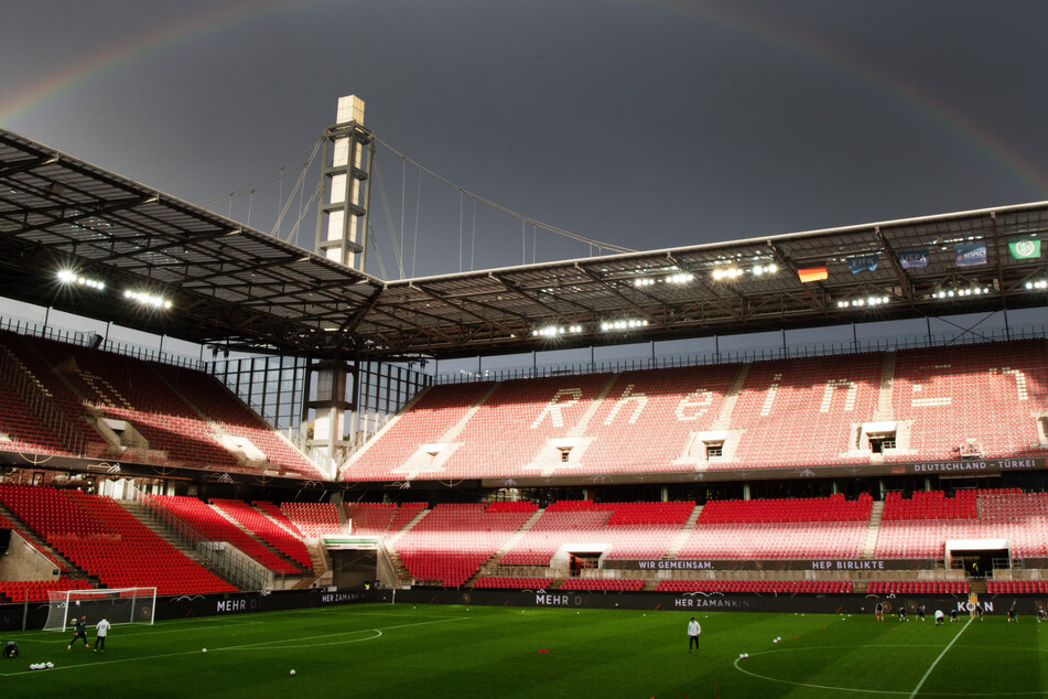 Das Stadion in Köln-Müngersdorf wird weiterhin den Namen des Kölner Energieversorgers Rheinenergie tragen.
