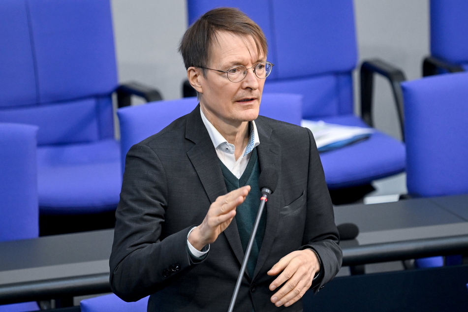Bundesgesundheitsminister Karl Lauterbach (59, SPD) - wie viel Geld fällt für Sachsen ab?