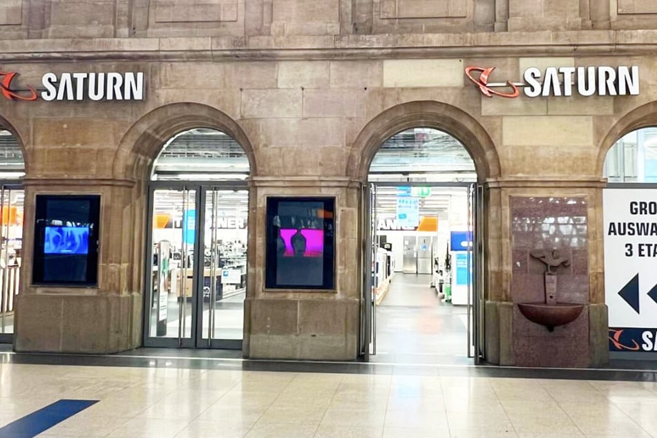 Saturn Leipzig Hauptbahnhof.