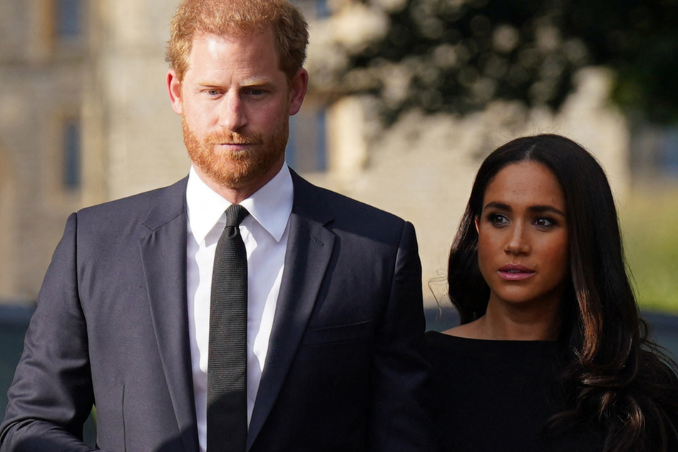 Prince Harry (l) and Meghan Markle opened up about how the cruel treatment of Meghan in the media led them to step down as royals.