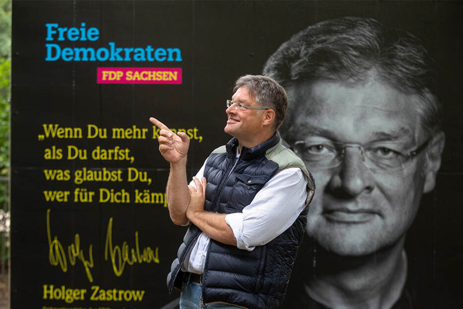 Zastrow und Zastrow: Sachsens FDP-Chef (50) vor seinem Wahlkampfplakat.