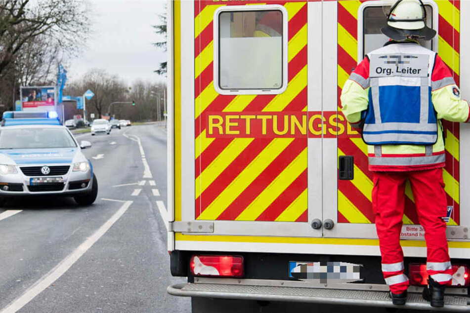 Der 16-Jährige wurde schwer verletzt in eine Klinik gebracht (Symbolbild).
