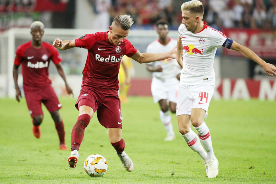 In den beiden Europa-League-Gruppenspielen gegen seinen neuen Verein stand Hannes Wolf (l., gegen Frisur-Double Kevin Kampl) jeweils in der Salzburg-Startelf.