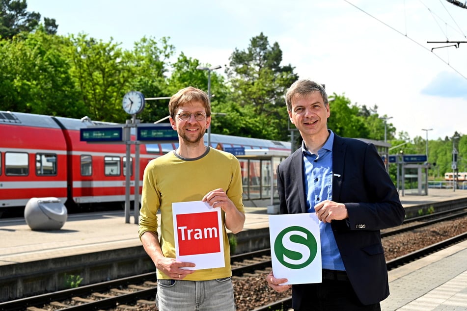 Fordern einen schnellen Ausbau des ÖPNV: Aktivist Stefan Moebius (46, AG nachhaltig mobil, l.) und Verkehrsökonom Clemens Kahrs (50, Verkehrsclub Deutschland).