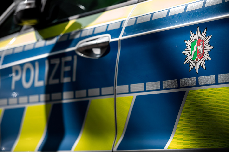 Die jungen Leute logen zunächst die Polizei an. (Symbolbild)