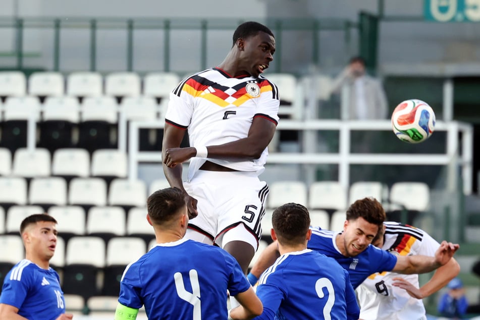 Zuletzt zählte Joshua Quarshie zum Stammpersonal von U21-Nationaltrainer Trainer Antonio Di Salvo (46, nicht im Bild).