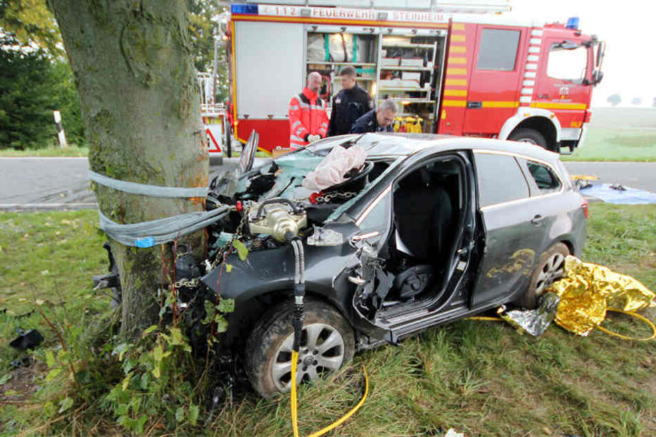 Die Feuerwehr half bei der Bergung des Unfallopfers.