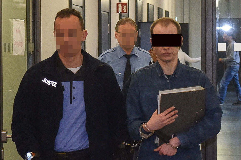 Der angeklagte "Moschee-Bomber" Nino K. am 5. Februar 2018 im Landgericht Dresden.