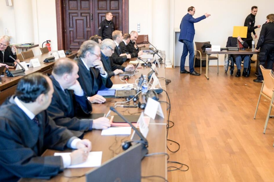 Der Fall wird vor der Jugendstrafkammer verhandelt.