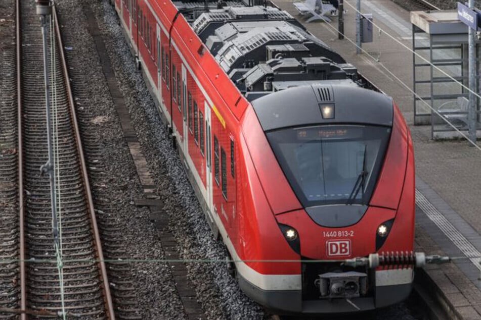 Peinliche Pannen-Serie geht weiter: Bahn-Verkehr um Wuppertal erneut erheblich gestört