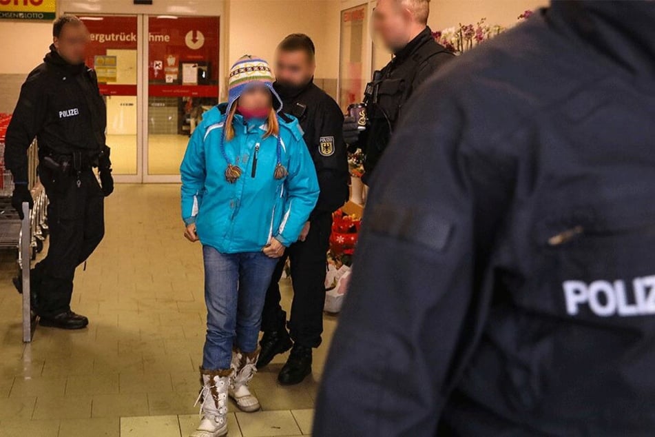 Im Dezember nahmen Bundespolizisten die Vietnamesin nach der Hausdurchsuchung in Pirna fest. Die mutmaßliche Hehlerin ist inzwischen wieder auf freiem Fuß.
