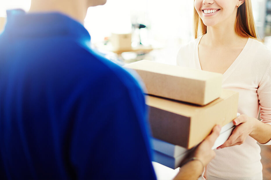 Die Deutschen lieben Online-Shopping. Allerdings wandern etliche Pakete zum Händler zurück.