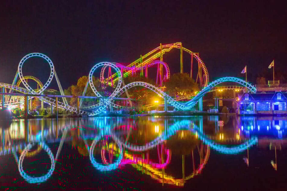 Im Oktober verwandelt sich der Freizeitpark in ein Paradies für Grusel-Fans!