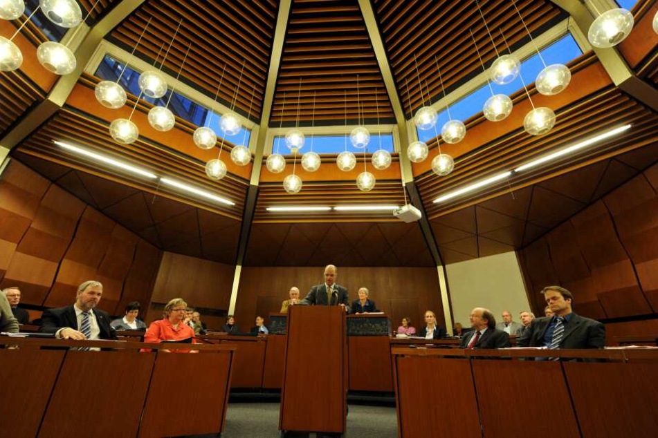 Simon Faber hielt als Oberbürgermeister im Flensburger Rathaus eine Rede (Symbolbild).