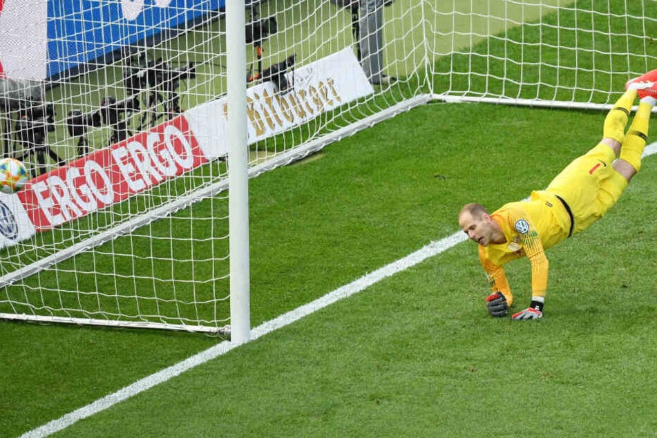 RB-Keeper Péter Gulácsi musste in Durchgang eins einen Gegentreffer hinnehmen.