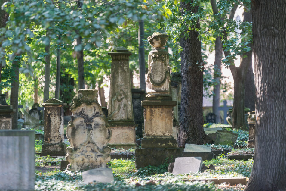 Geschlossener Eliasfriedhof: Seine dauerhafte Öffnung ist aufgrund von Sicherheitsbedenken und zum Schutz der wertvollen Bausubstanz nicht möglich.