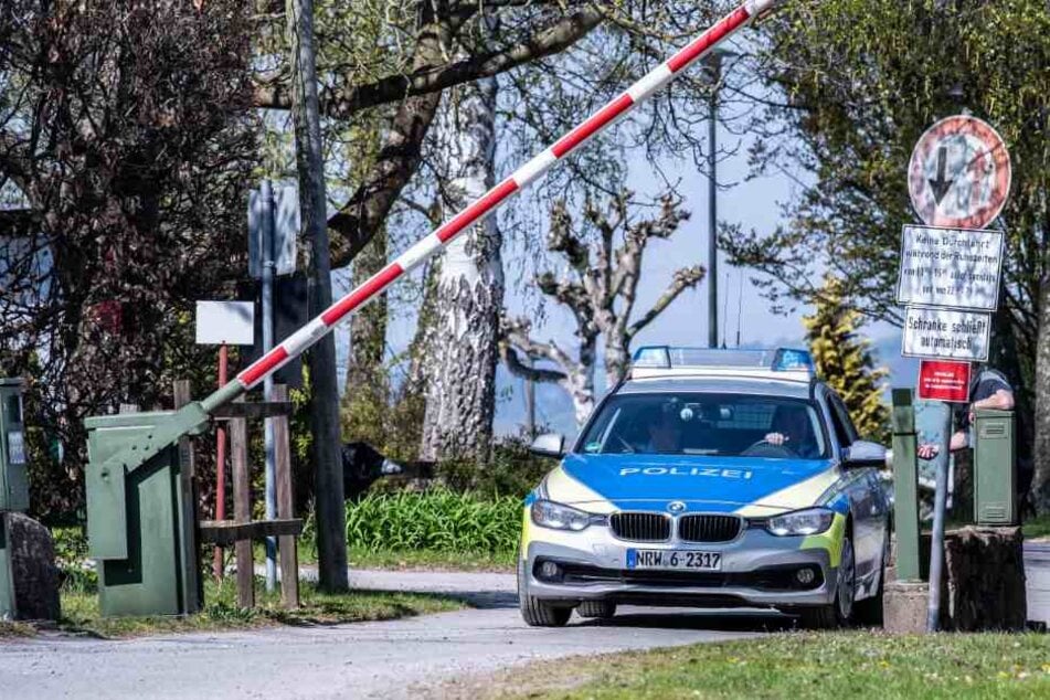 Die Polizei ermittelt gegen weitere Verdächtige.