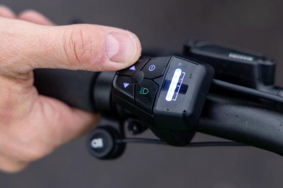 Am Lenker lassen sich verschiedene Unterstützungsstufen des Motors einstellen.