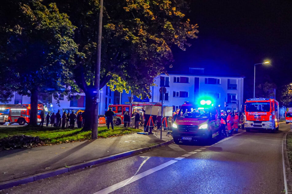 Dutzende Menschen mussten ihre Wohnungen vorübergehend verlassen.