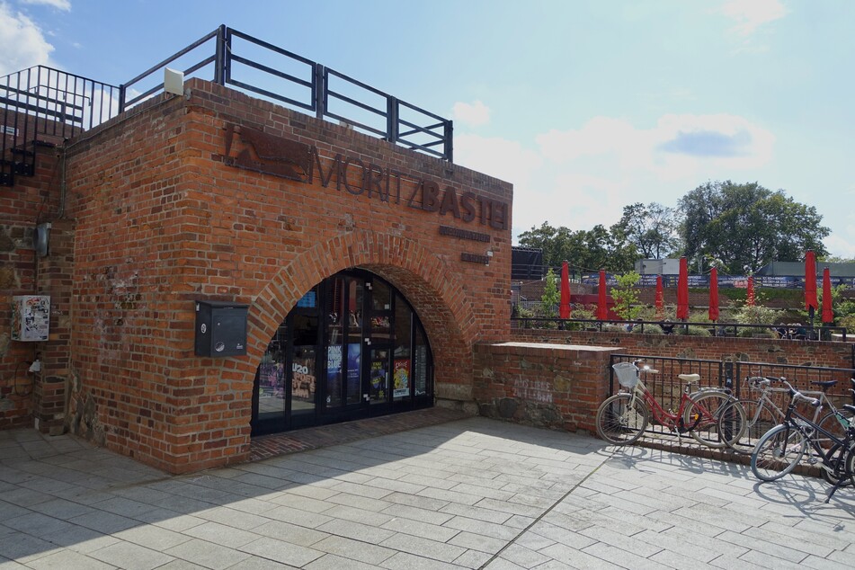 Auf der Terrasse der Moritzbastei wird es diese Woche gemütlich. Bei "MoBis Garten" dürft Ihr Euch auf tolle Musiker freuen.