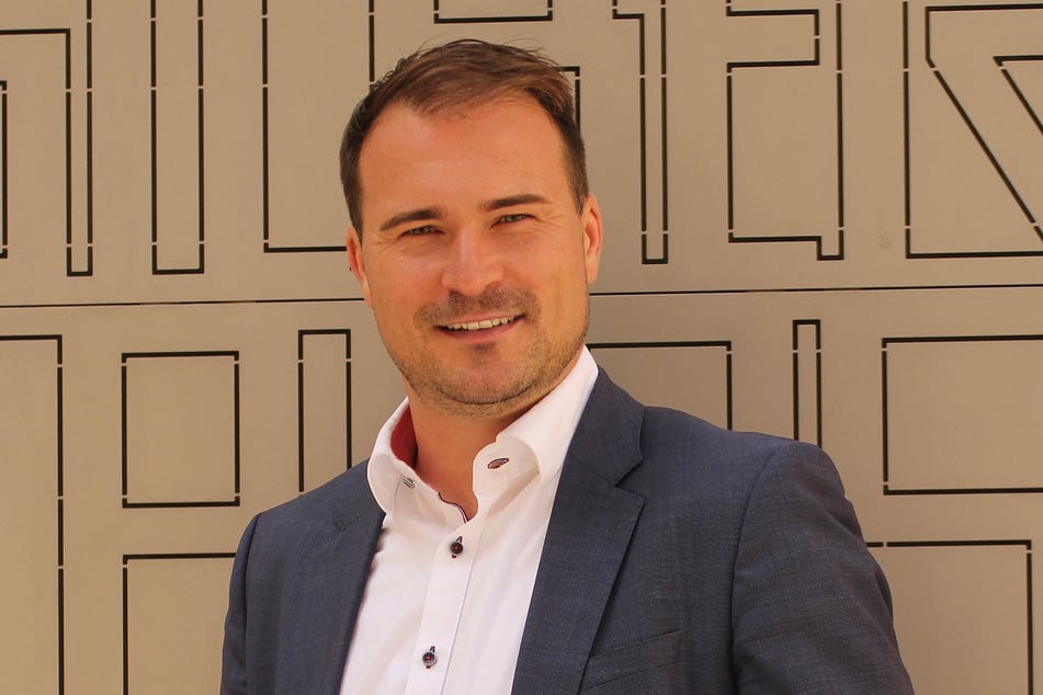 Philipp Preißler (41) gewann im zweiten Wahlgang klar das Rennen um das Amt des Oberbürgermeisters der Silberstadt.