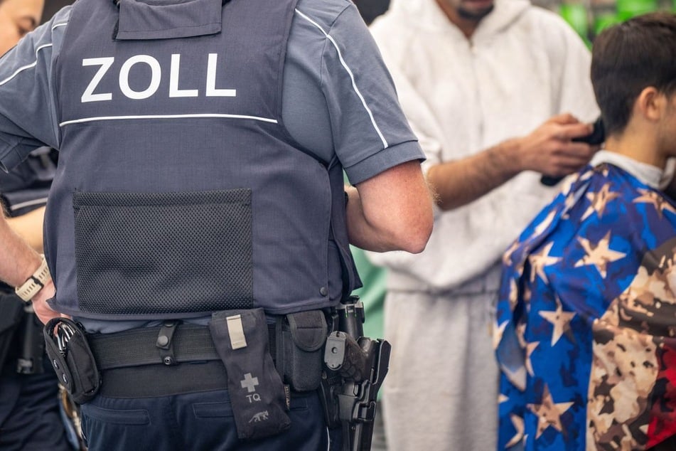 Bundesweite Razzia: Zoll durchsucht Barbershops und Kosmetikstudios