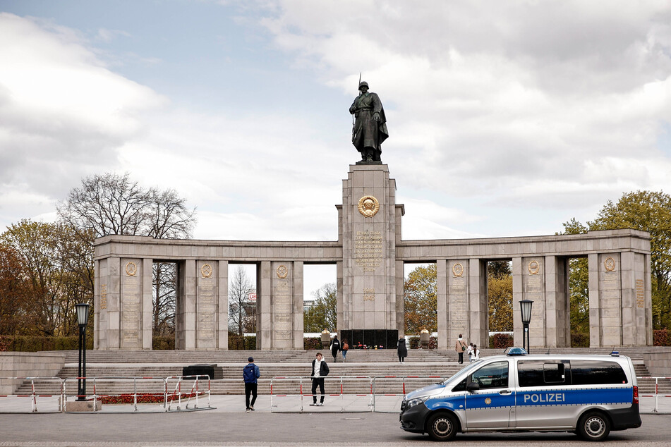 Gericht: Auch russische Fahnen am 8. und 9. Mai in Berlin vorerst erlaubt