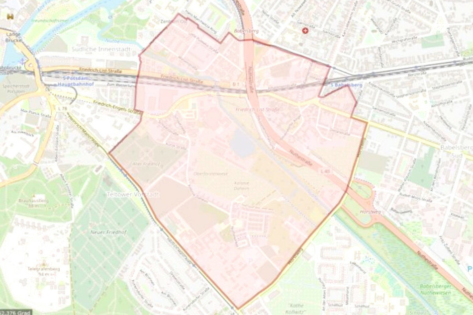 Es wurde ein Sperrkreis von rund 800 Metern um den Fundort eingerichtet.