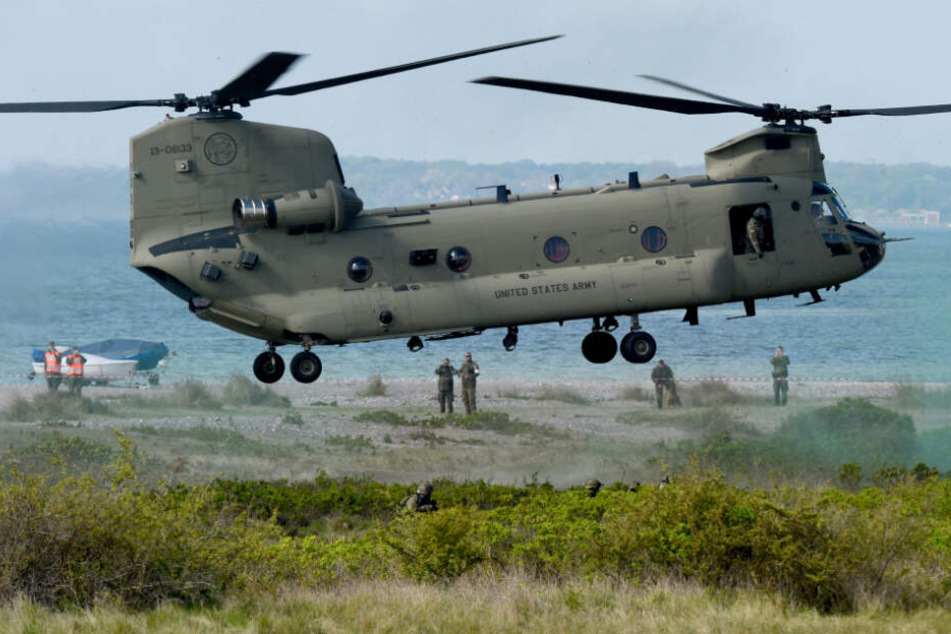 Auch Transporthubschrauber vom Typ Chinook sollen an der Übung beteiligt sein.