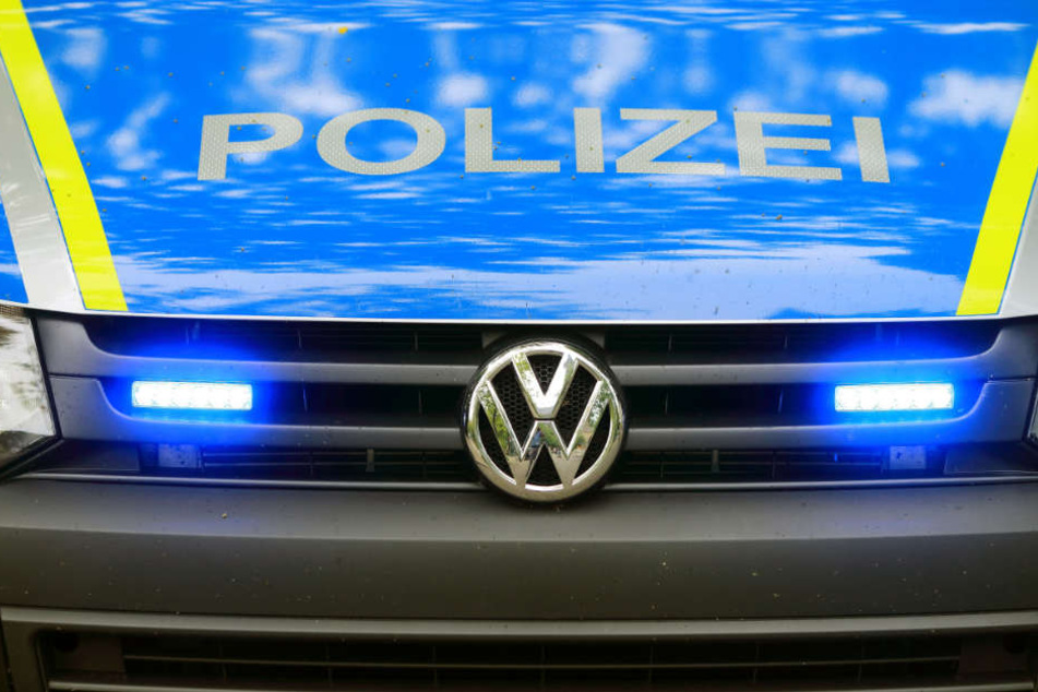 Die Polizei ermittelt wegen fahrlässiger Tötung gegen den Autofahrer.