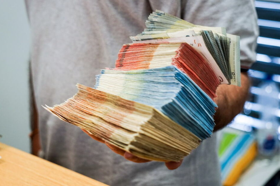 Die Bundespolizei stellte 11.500 Euro sicher.