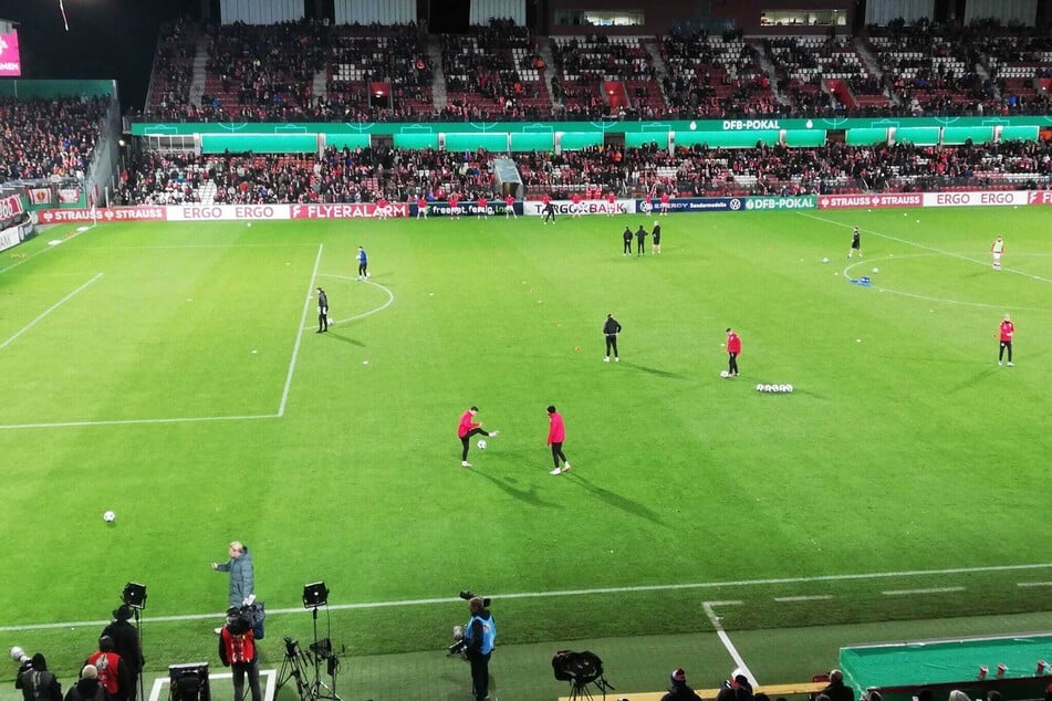 Energie ist auf dem Platz und legt los.