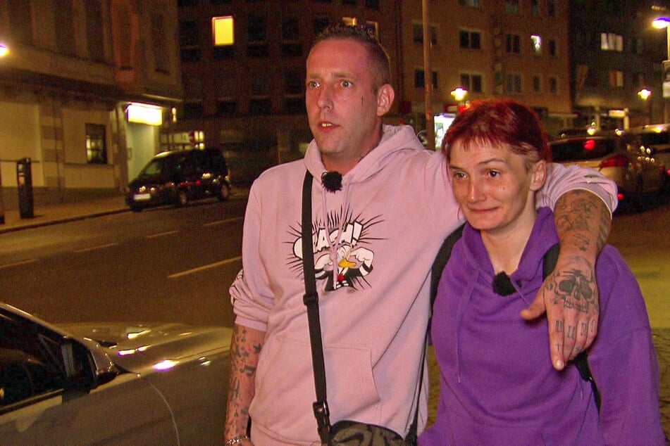 Chris (34) und Carola (40) treffen sich in Duisburg.