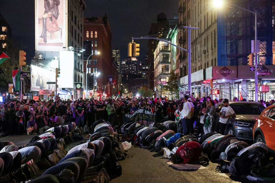 Protesters marched over the Brooklyn bridge and into Manhattan.