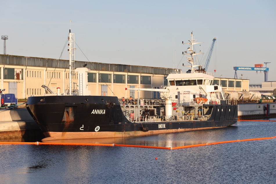 Feuer Auf Der Ostsee: Brennender Öltanker Annika Gelöscht!