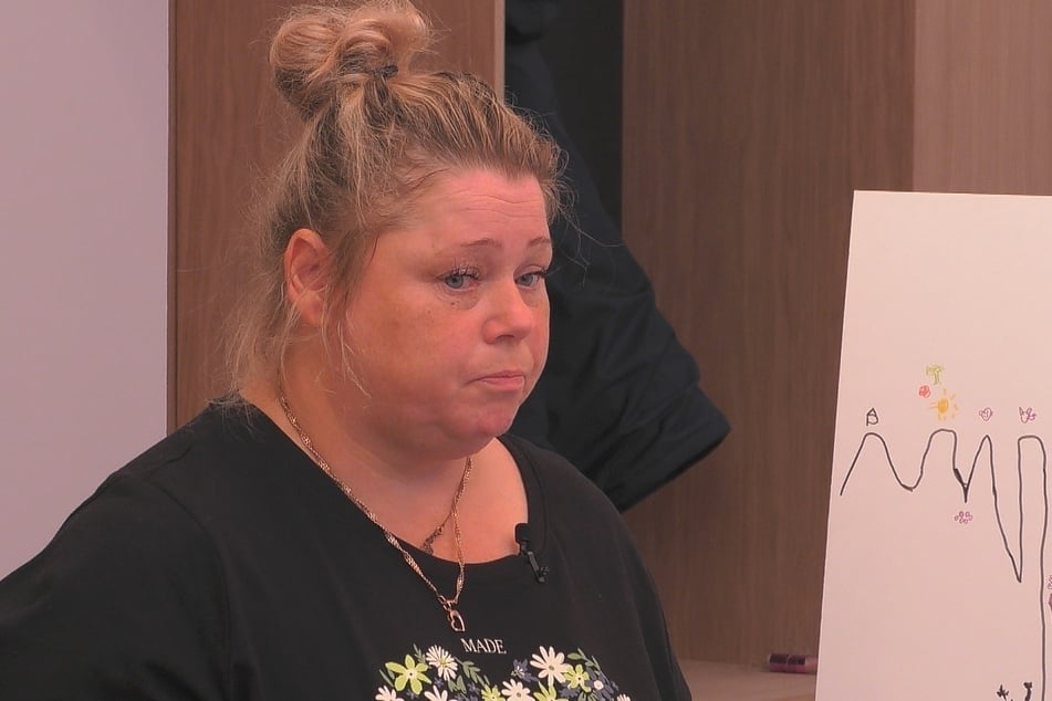 TikTokerin Karina Kipps (47) alias "Karina2you" wurde von ihrem Vater schwer misshandelt.
