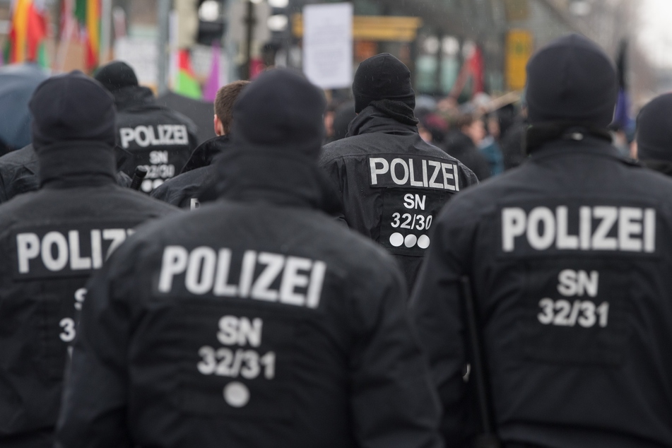 Gegen das 2020 in Kraft getretene Polizeigesetz in Sachsen wurde geklagt. Das Verfahren beginnt im September. (Symbolbild)