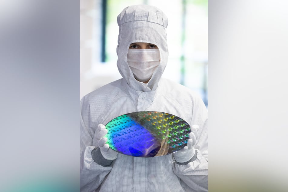 Die Mikrochips werden auf sogenannten Wafern hergestellt.