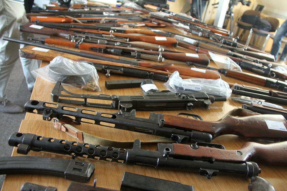 Bereits im Jahr 2015 wurde das Waffenarsenal des Mannes beschlagnahmt.