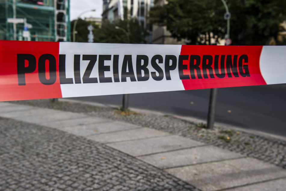 Zur Identität der Leiche machten die Ermittler zunächst keine Angaben. (Symbolbild)