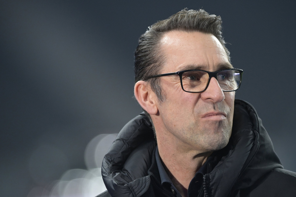 Wagt er nochmal die Rückkehr auf die Bühne? Ex-Geschäftsführer Michael Preetz (56) ist seit seinem Aus bei Hertha BSC fast drei Jahre ohne Funktion im Fußball-Geschäft.