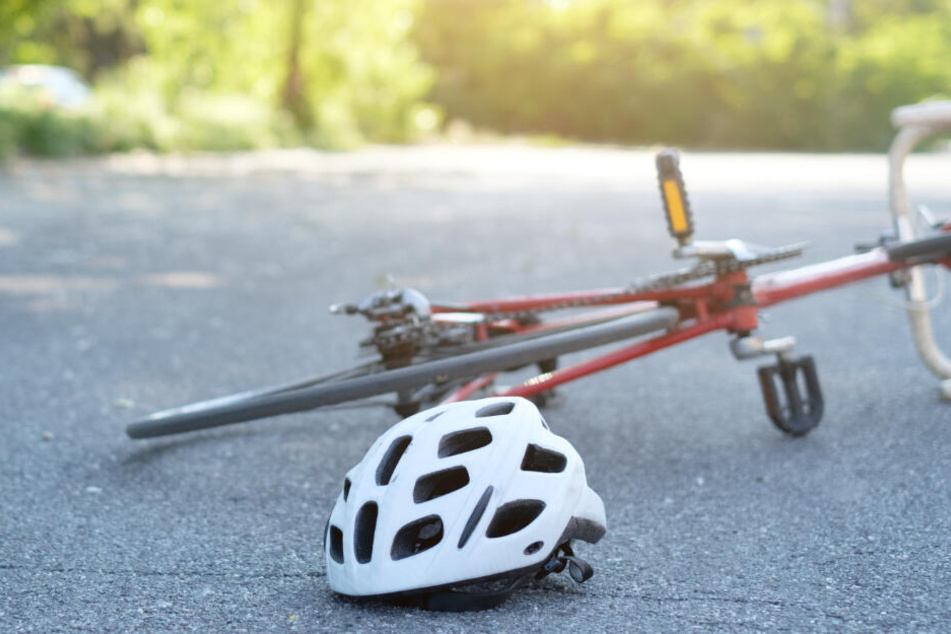 Zwei Radfahrer sind in Berlin nach Stürzen gestorben. (Symbolbild)