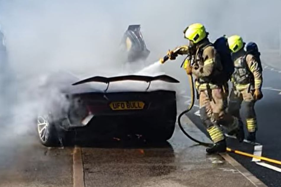 Die alarmierte Feuerwehr löschte den Brand innerhalb von Sekunden.